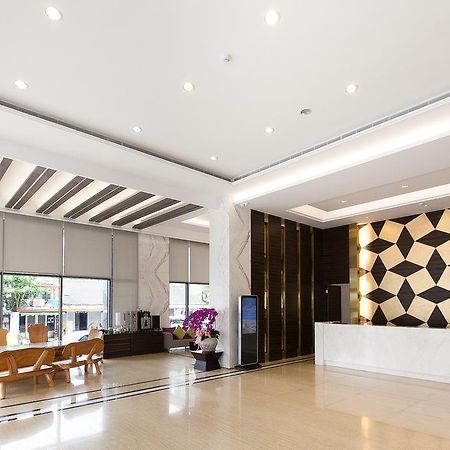 Hoya Hotel T'ai-tung Zewnętrze zdjęcie