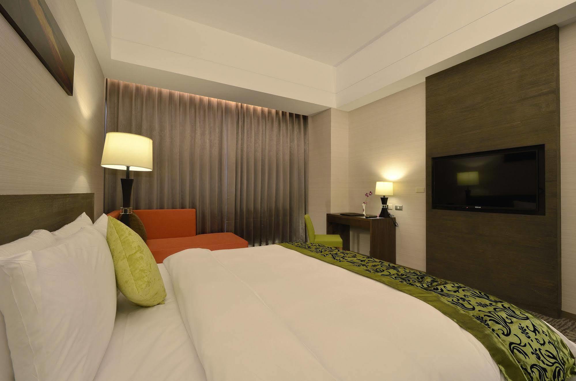 Hoya Hotel T'ai-tung Zewnętrze zdjęcie